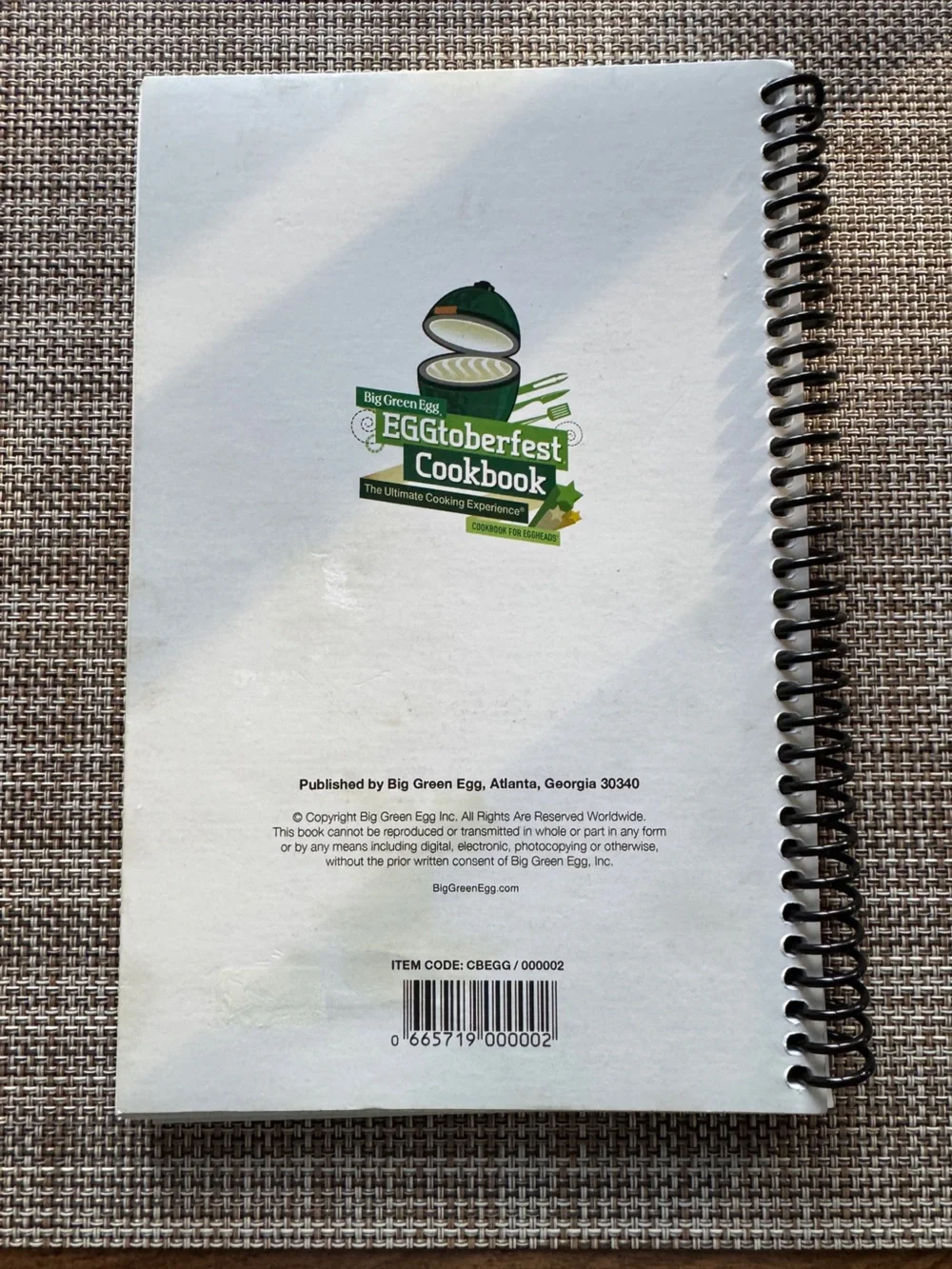 Big Green Egg EGGtoberfest Cookbook: The Ultimate Cooking Experience